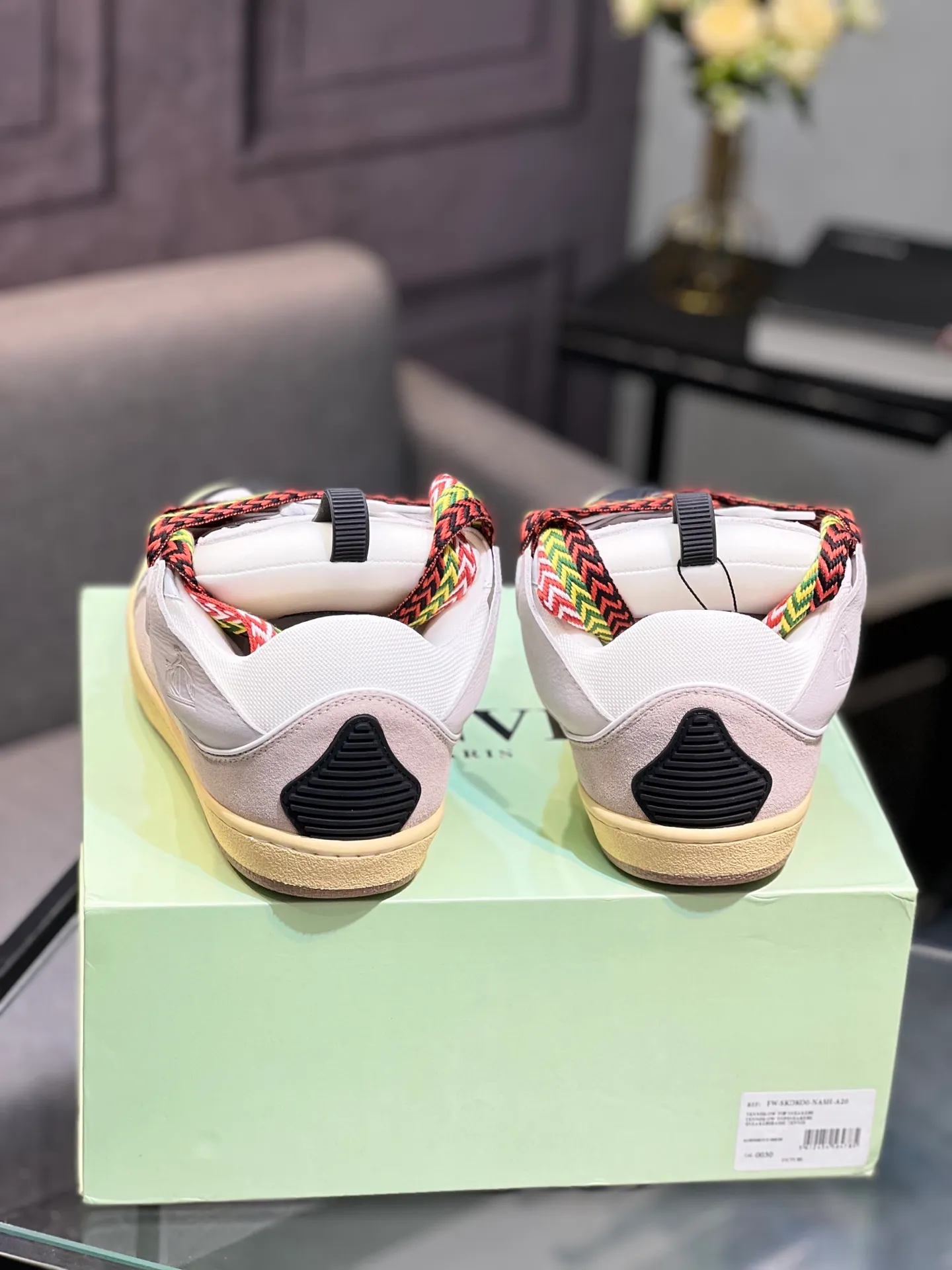 Men's men's shoes💰780 [LANVIN] Latest lace-up fashionable casual sneakers for couples High-quality CLAY couple series‼ ️ The latest trendy products of the season 🌈Many bloggers have planted grass and purchased the original open-mold customization. The upper and outsole are sewn with mark threads without edge sealing. Multiple material splicing combination design. Very versatile for fashionable and casual wear. Comfortable on the feet. Recommended for self-retention (upper cowhide + cow suede + breathable mesh) inner foot pad cowhide exclusive original open-mold clear logo rubber outsole ⚠️36-44 yards (45 custom-made)